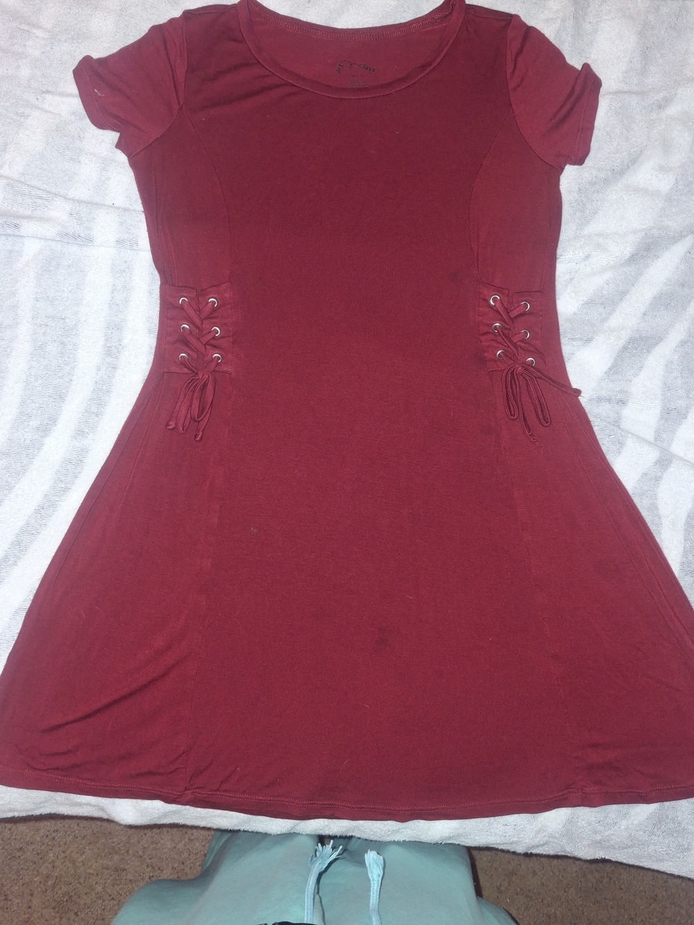 art class Burgundy Short Sleeve Lace-Up Waist Flared Top